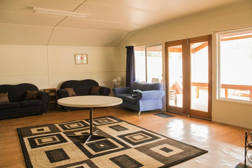 Skytrek Station Farm stay Willow Springs